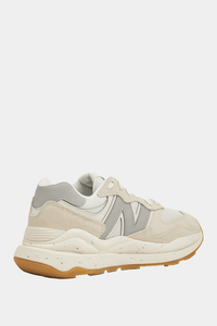 Thumbnail for New Balance - 5740 Shoes