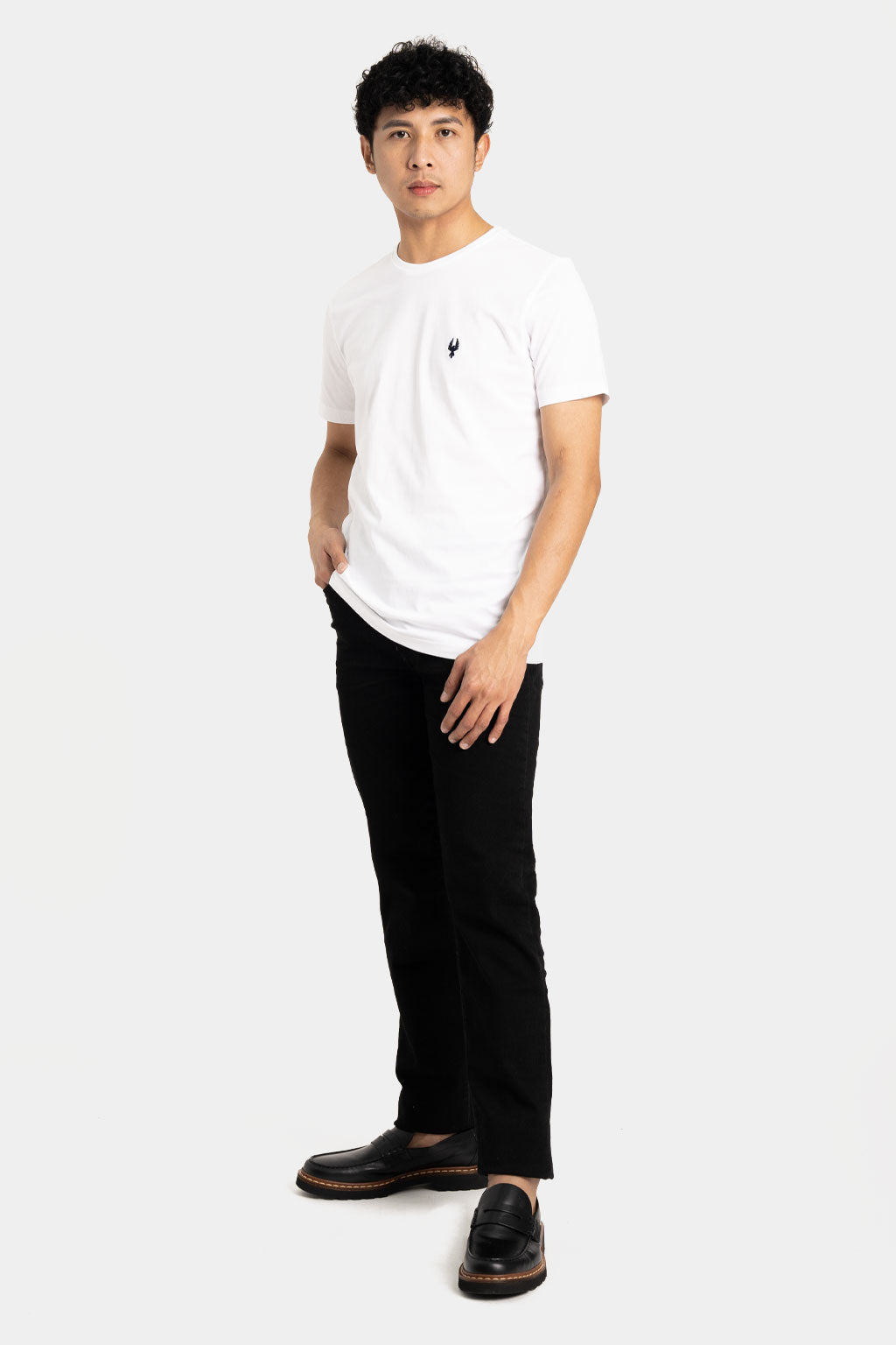 Bianco & Nero - Men's Round Neck T-Shirt