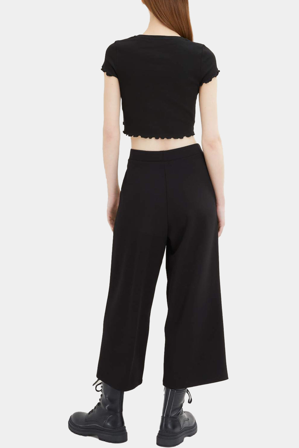 Tom Tailor - Cropped T-shirt With Wavy Hem In Black