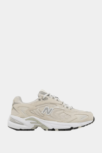Thumbnail for New Balance - 725 Shoes