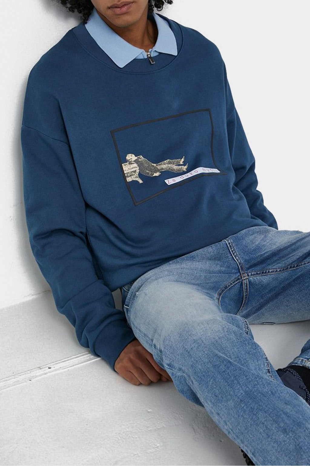 Medicine - Men's navy blue knitted sweatshirt from the Possibilities collection - Wisława Szymborska Foundation