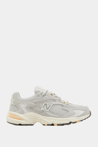 Thumbnail for New Balance - 725 Shoes