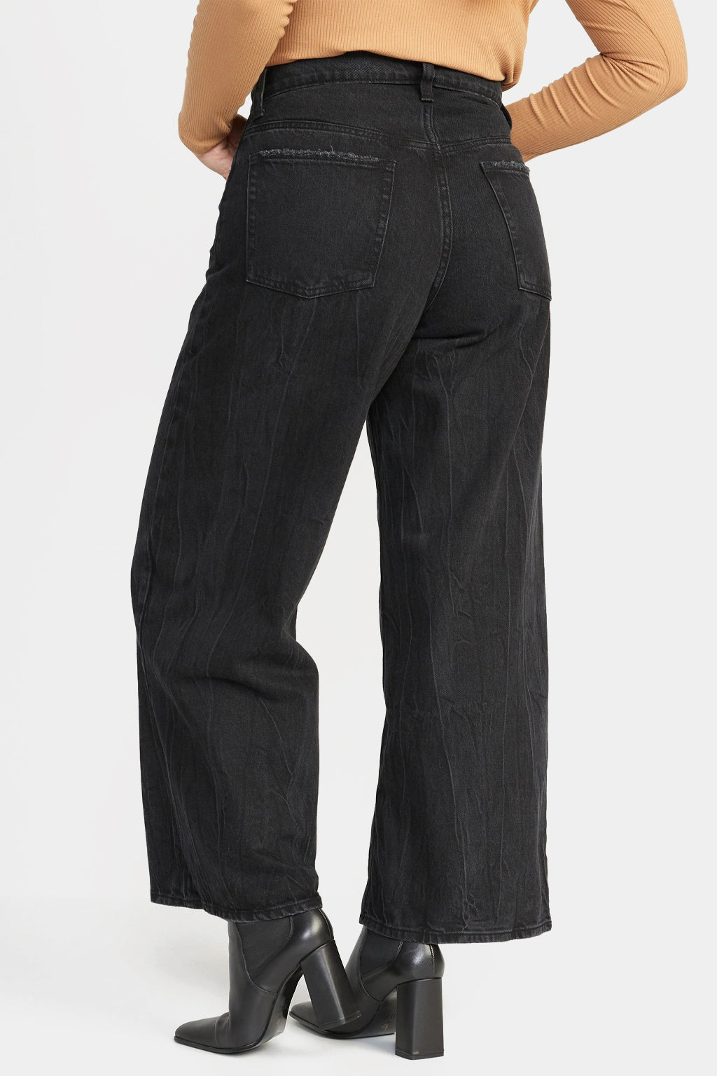 Old Navy - Extra High-Waisted Baggy Wide-Leg Non-Stretch Jeans for Women