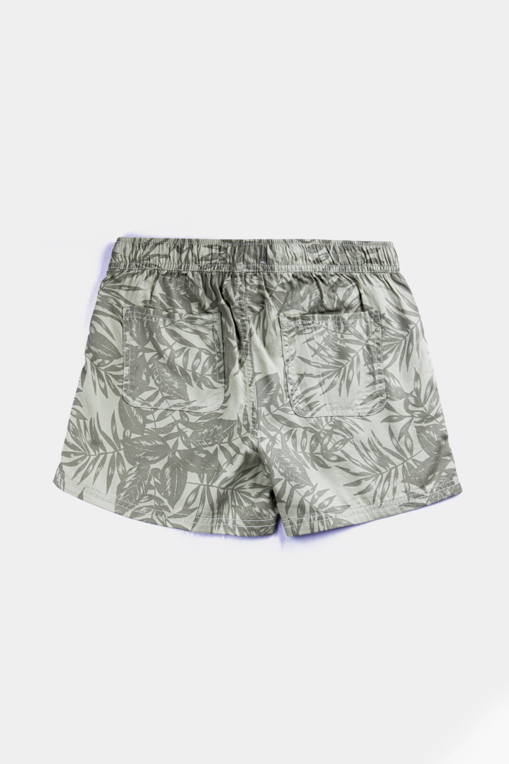 C&C Calfornia - Leaf Print Pork Chop Pocket Pull-On Shorts